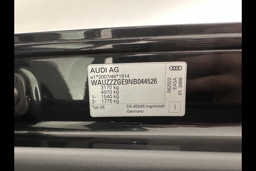 Audi e-tron 55 quattro edition 95 kWh [3-Fase-11kW] {SoH-95%} (INCL.BTW) *FULL-LED | HEATED-COMFORTSEATS | DIGI-COCKPIT | NAVI-FULLMAP | CAMERA | DAB+ | ECC | PDC | CRUISE | 20''ALU*