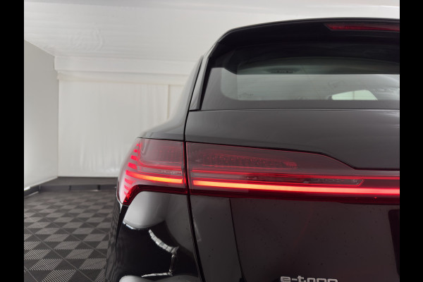 Audi e-tron 55 quattro edition 95 kWh [3-Fase-11kW] {SoH-95%} (INCL.BTW) *FULL-LED | HEATED-COMFORTSEATS | DIGI-COCKPIT | NAVI-FULLMAP | CAMERA | DAB+ | ECC | PDC | CRUISE | 20''ALU*