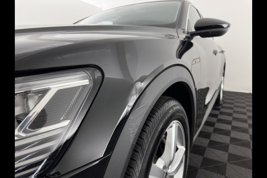 Audi e-tron 55 quattro edition 95 kWh [3-Fase-11kW] {SoH-95%} (INCL.BTW) *FULL-LED | HEATED-COMFORTSEATS | DIGI-COCKPIT | NAVI-FULLMAP | CAMERA | DAB+ | ECC | PDC | CRUISE | 20''ALU*