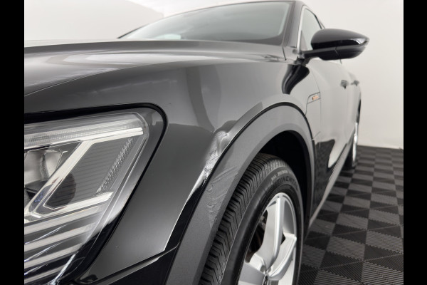 Audi e-tron 55 quattro edition 95 kWh [3-Fase-11kW] {SoH-95%} (INCL.BTW) *FULL-LED | HEATED-COMFORTSEATS | DIGI-COCKPIT | NAVI-FULLMAP | CAMERA | DAB+ | ECC | PDC | CRUISE | 20''ALU*