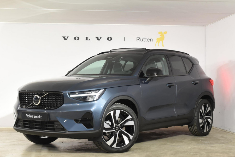 Volvo XC40 B4 211PK Automaat Plus Dark / Adaptive Cruise control / 360 Camera / Extra getint glas / 20'' velgen / Harman Kardon / Elektrisch verstelbare stoelen met geheugen / Stoel- en stuurverwarming / Elektrisch panorama schuifdak
