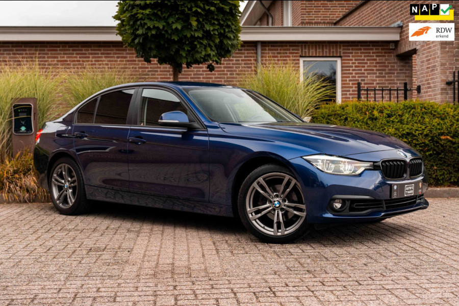 BMW 3 Serie 318i Executive 136 PK Aut. LED Clima Cruise 18'' M-Sport