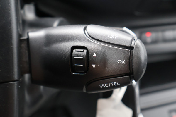 Opel Vivaro-e L3 75 kWh Airco Navigatie