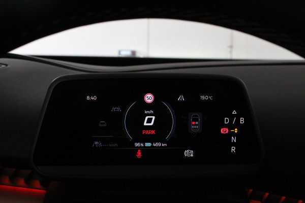 CUPRA Tavascan Business 82 kWh > 	569 WLTP/Travel Assist/Tavascan Blue