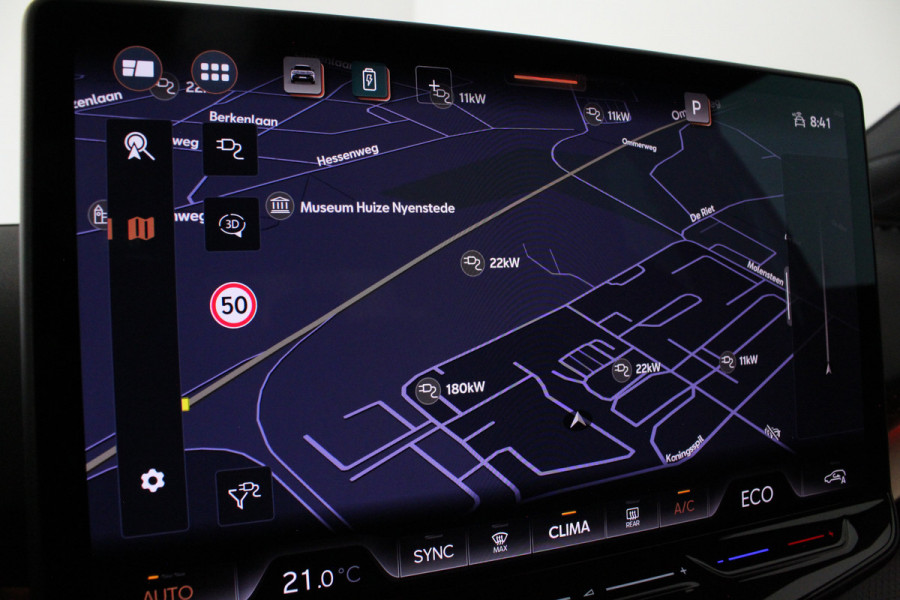 CUPRA Tavascan Business 82 kWh > 	569 WLTP/Travel Assist/Tavascan Blue