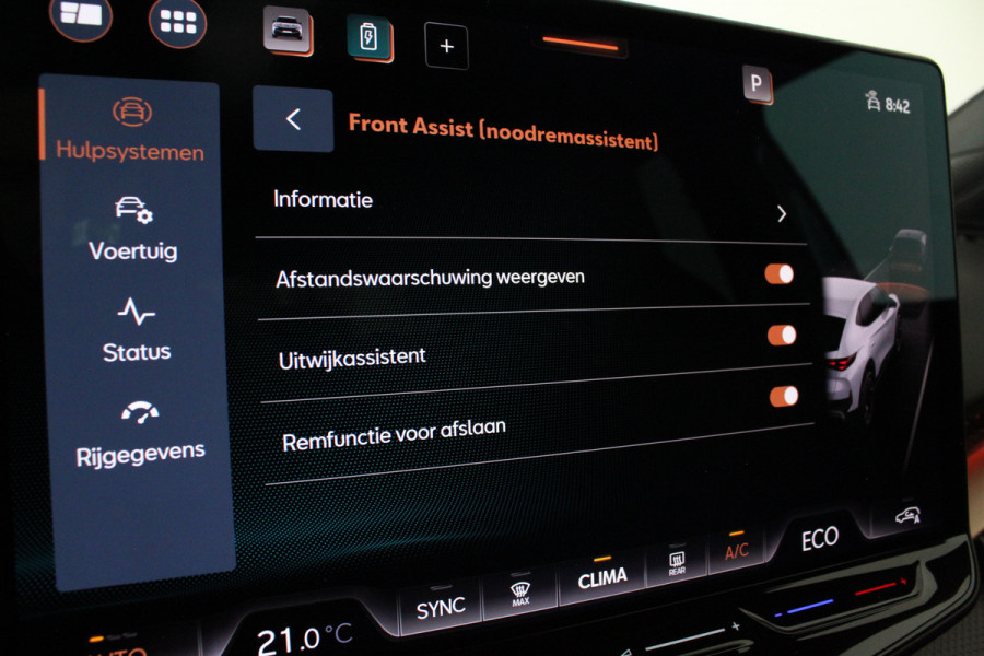 CUPRA Tavascan Business 82 kWh > 	569 WLTP/Travel Assist/Tavascan Blue