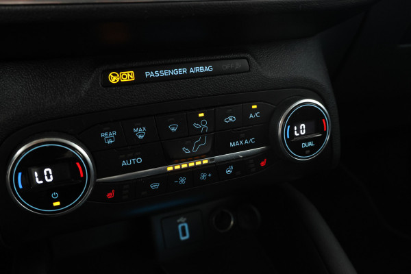 Ford Focus 1.0 EcoBoost Hybrid Titanium X Business Trekhaak! Winter pakket, Climate
