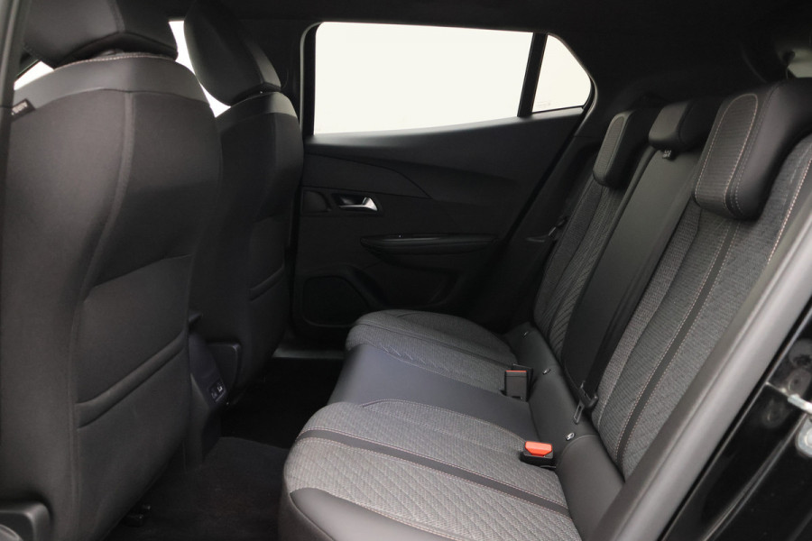 Peugeot 2008 1.2 PureTech 100 Allure Virtual Cockpit, LED, Apple Carplay, Lane Assist, PDC