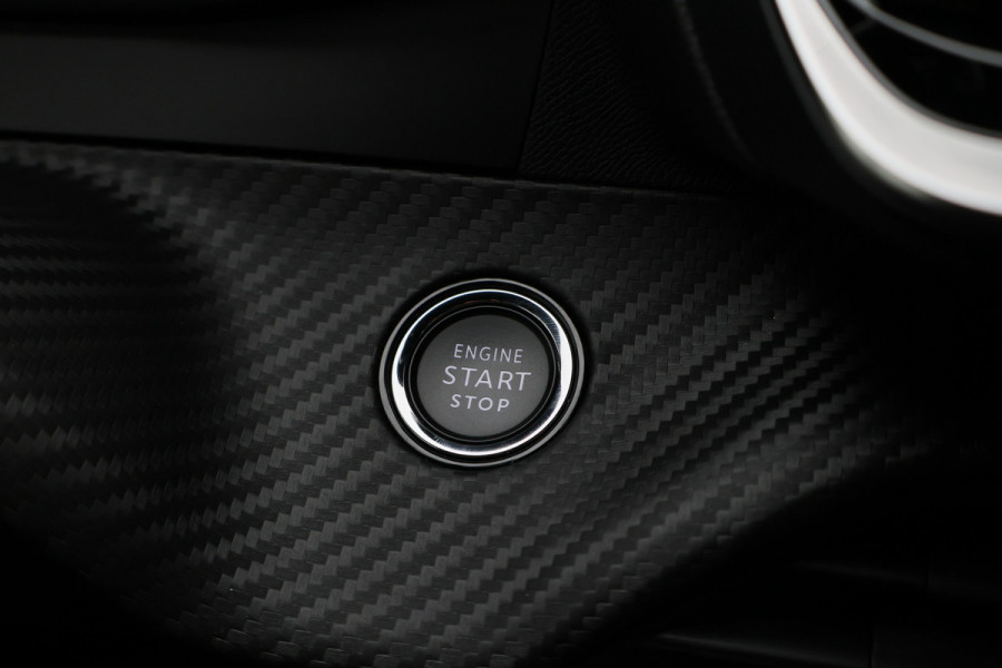 Peugeot 2008 1.2 PureTech 100 Allure Virtual Cockpit, LED, Apple Carplay, Lane Assist, PDC