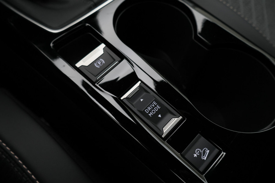 Peugeot 2008 1.2 PureTech 100 Allure Virtual Cockpit, LED, Apple Carplay, Lane Assist, PDC