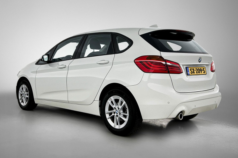 BMW 2 Serie Active Tourer 218i Executive Automaat (NAVIGATIE, PARKEERSENSOREN, LED, CLIMA, DEALER ONDERHOUDEN)