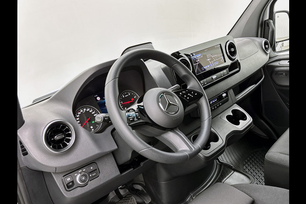 Mercedes-Benz Sprinter 319 CDI L2H1 Pro Led Trekhaak Navigatie Parkeerpakket Carplay Betimmering BPM vrij Stoelverwarming