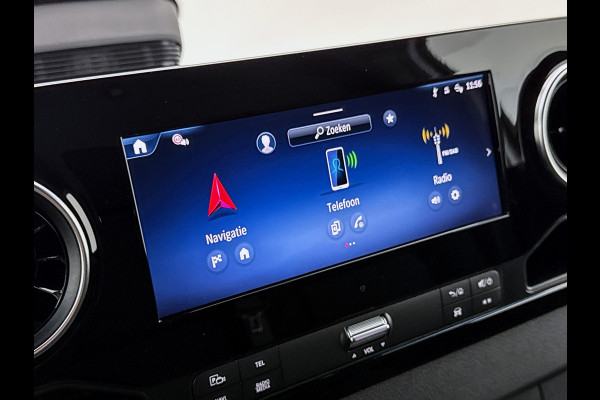 Mercedes-Benz Sprinter 319 CDI L2H1 Pro Led Trekhaak Navigatie Parkeerpakket Carplay Betimmering BPM vrij Stoelverwarming