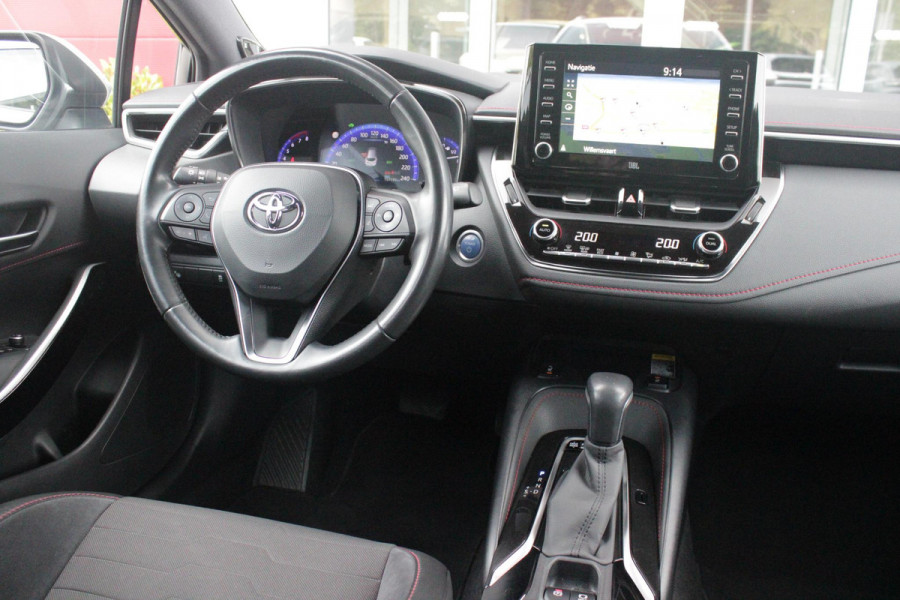 Toyota Corolla Touring Sports 2.0 Hybrid 180PK AUTOMAAT EXECUTIVE JBL | STOEL VERWARMING | DODEHOEK DETECTIE | NAVIGATIE | APPLE CARPLAY/ANDROID AUTO | CLIMATE CONTROL | ADAPTIVE CRUISE CONTROL | FULL LED KOPLAMPEN | KEYLESS ENTRY/START | ALL SEASON BANDEN | 18" LICHTMETALEN VELGEN | DAB+ RADIO | JBL AUDIO SSTEM | ELEKTRISCH BEDIENBARE ACHTERKLEP | ACHTERUITRIJ CAMERA | PARKEERSENSOREN VOOR + ACHTER | DRAADLOZE TELEFOONLADER | HEAD UP DISPLAY |