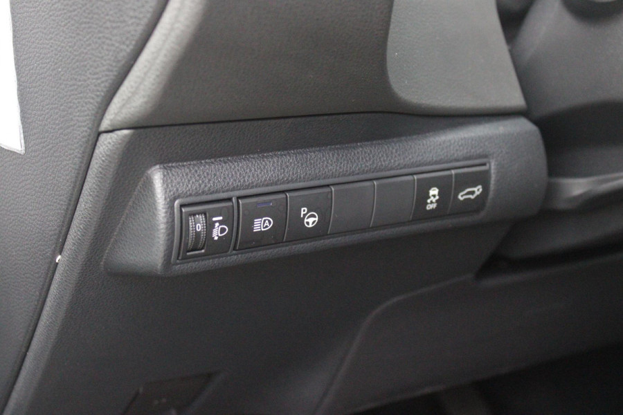 Toyota Corolla Touring Sports 2.0 Hybrid 180PK AUTOMAAT EXECUTIVE JBL | STOEL VERWARMING | DODEHOEK DETECTIE | NAVIGATIE | APPLE CARPLAY/ANDROID AUTO | CLIMATE CONTROL | ADAPTIVE CRUISE CONTROL | FULL LED KOPLAMPEN | KEYLESS ENTRY/START | ALL SEASON BANDEN | 18" LICHTMETALEN VELGEN | DAB+ RADIO | JBL AUDIO SSTEM | ELEKTRISCH BEDIENBARE ACHTERKLEP | ACHTERUITRIJ CAMERA | PARKEERSENSOREN VOOR + ACHTER | DRAADLOZE TELEFOONLADER | HEAD UP DISPLAY |