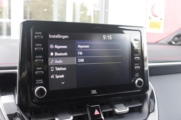 Toyota Corolla Touring Sports 2.0 Hybrid 180PK AUTOMAAT EXECUTIVE JBL | STOEL VERWARMING | DODEHOEK DETECTIE | NAVIGATIE | APPLE CARPLAY/ANDROID AUTO | CLIMATE CONTROL | ADAPTIVE CRUISE CONTROL | FULL LED KOPLAMPEN | KEYLESS ENTRY/START | ALL SEASON BANDEN | 18" LICHTMETALEN VELGEN | DAB+ RADIO | JBL AUDIO SSTEM | ELEKTRISCH BEDIENBARE ACHTERKLEP | ACHTERUITRIJ CAMERA | PARKEERSENSOREN VOOR + ACHTER | DRAADLOZE TELEFOONLADER | HEAD UP DISPLAY |