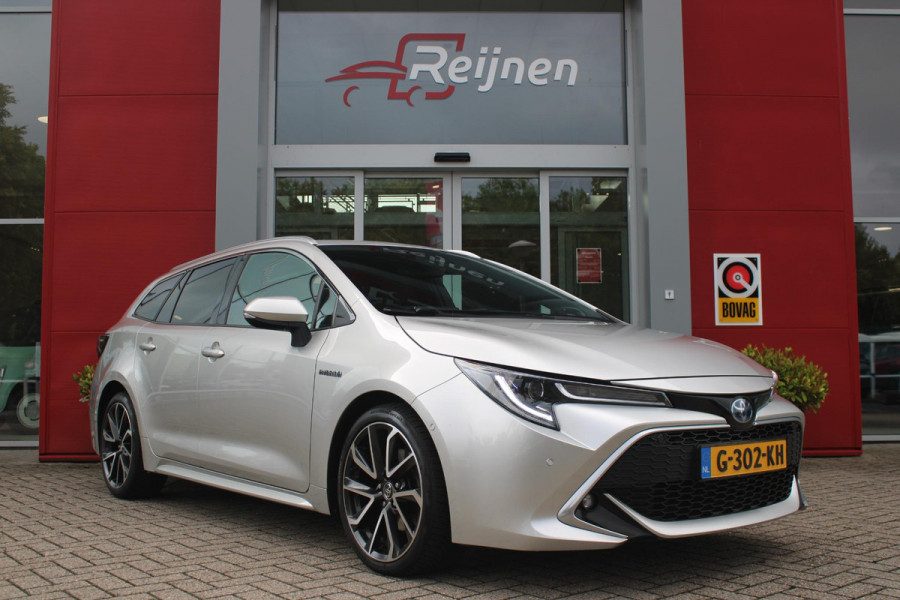 Toyota Corolla Touring Sports 2.0 Hybrid 180PK AUTOMAAT EXECUTIVE JBL | STOEL VERWARMING | DODEHOEK DETECTIE | NAVIGATIE | APPLE CARPLAY/ANDROID AUTO | CLIMATE CONTROL | ADAPTIVE CRUISE CONTROL | FULL LED KOPLAMPEN | KEYLESS ENTRY/START | ALL SEASON BANDEN | 18" LICHTMETALEN VELGEN | DAB+ RADIO | JBL AUDIO SSTEM | ELEKTRISCH BEDIENBARE ACHTERKLEP | ACHTERUITRIJ CAMERA | PARKEERSENSOREN VOOR + ACHTER | DRAADLOZE TELEFOONLADER | HEAD UP DISPLAY |