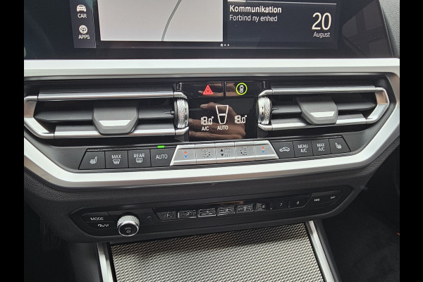 BMW 3 Serie Touring 330e M-Sport Touring Plus | LED | Pano | Trekhaak | Stoelverwarming | Shadow-Line | Park Assist | Driving Assistant | Vol |