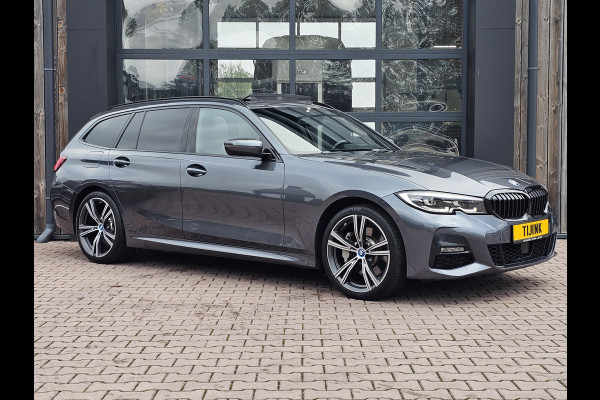 BMW 3 Serie Touring 330e M-Sport Touring Plus | LED | Pano | Trekhaak | Stoelverwarming | Shadow-Line | Park Assist | Driving Assistant | Vol |