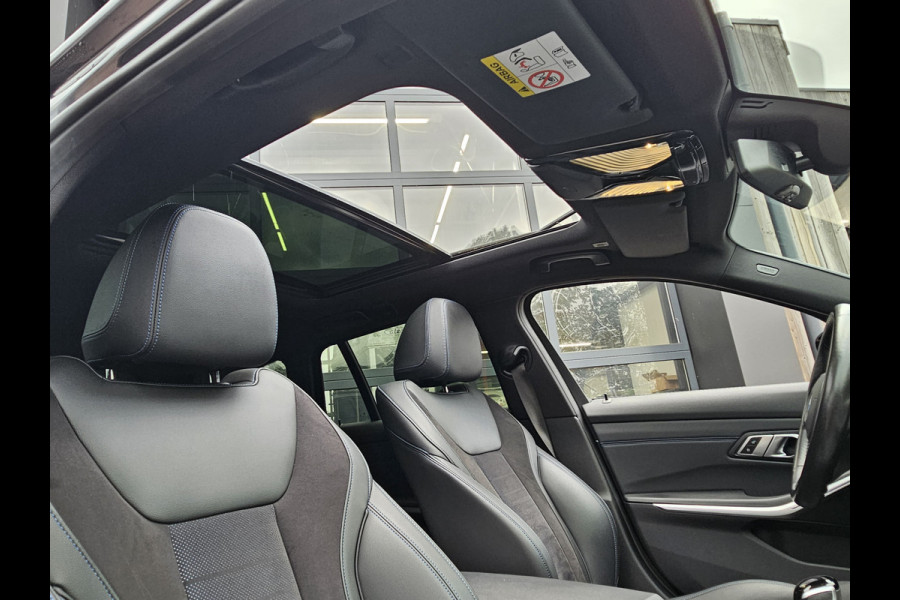 BMW 3 Serie Touring 330e M-Sport Touring Plus | LED | Pano | Trekhaak | Stoelverwarming | Shadow-Line | Park Assist | Driving Assistant | Vol |