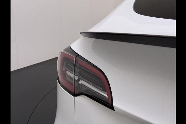 Tesla Model Y Performance AWD 75 kWh SOH 94% | AFN. TREKHAAK | 21 INCH TURBINE VELGEN | TESLA GARANTIE T/M 01-2028 OF 80.000 KM | ACCU & AANDRIJFLIJN GARANTIE T/M 01-2032 OF 192.000 KM | ALL IN RIJKLAAR PRIJS |