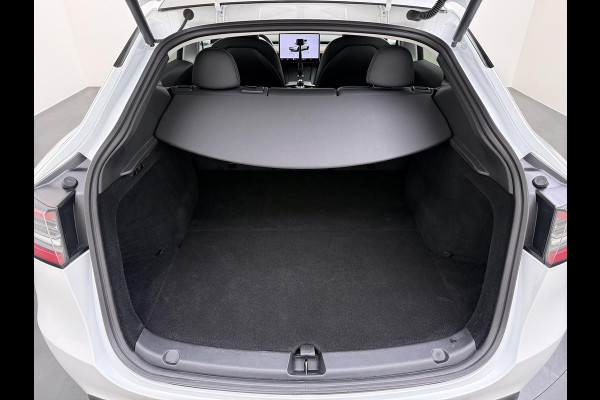 Tesla Model Y Performance AWD 75 kWh SOH 94% | AFN. TREKHAAK | 21 INCH TURBINE VELGEN | TESLA GARANTIE T/M 01-2028 OF 80.000 KM | ACCU & AANDRIJFLIJN GARANTIE T/M 01-2032 OF 192.000 KM | ALL IN RIJKLAAR PRIJS |