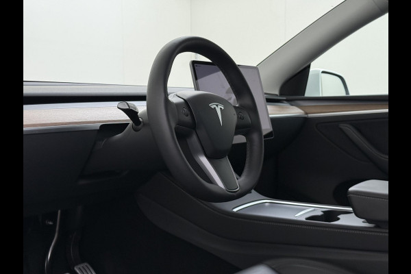 Tesla Model Y Performance AWD 75 kWh SOH 94% | AFN. TREKHAAK | 21 INCH TURBINE VELGEN | TESLA GARANTIE T/M 01-2028 OF 80.000 KM | ACCU & AANDRIJFLIJN GARANTIE T/M 01-2032 OF 192.000 KM | ALL IN RIJKLAAR PRIJS |