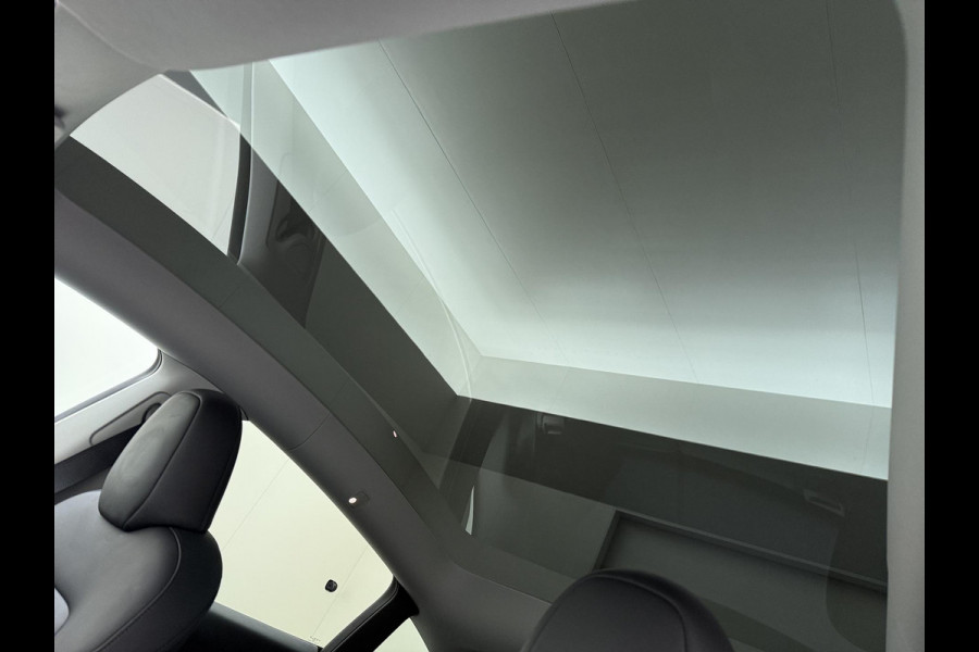 Tesla Model Y Performance AWD 75 kWh SOH 94% | AFN. TREKHAAK | 21 INCH TURBINE VELGEN | TESLA GARANTIE T/M 01-2028 OF 80.000 KM | ACCU & AANDRIJFLIJN GARANTIE T/M 01-2032 OF 192.000 KM | ALL IN RIJKLAAR PRIJS |