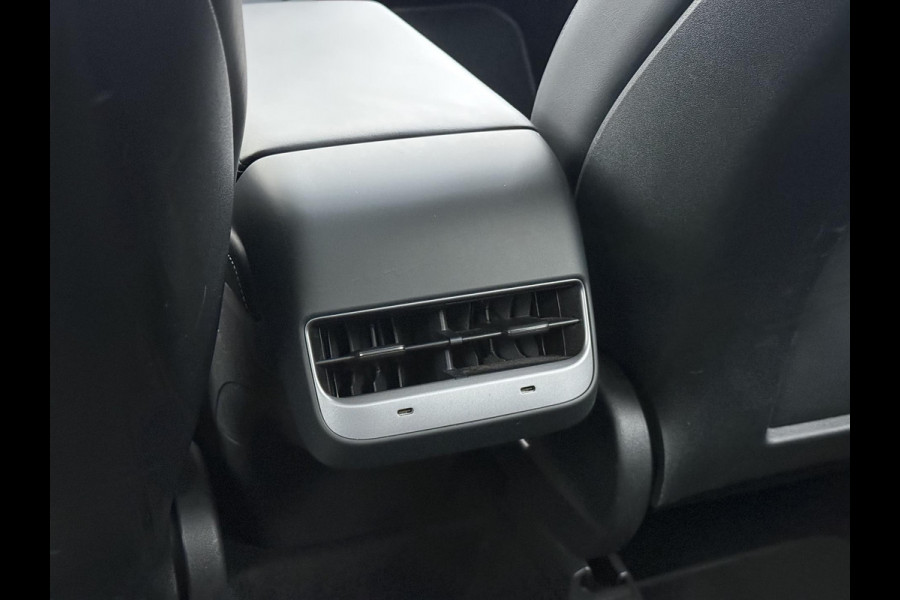 Tesla Model Y Performance AWD 75 kWh SOH 94% | AFN. TREKHAAK | 21 INCH TURBINE VELGEN | TESLA GARANTIE T/M 01-2028 OF 80.000 KM | ACCU & AANDRIJFLIJN GARANTIE T/M 01-2032 OF 192.000 KM | ALL IN RIJKLAAR PRIJS |