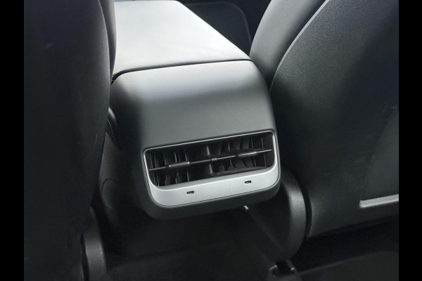 Tesla Model Y Performance AWD 75 kWh SOH 94% | AFN. TREKHAAK | 21 INCH TURBINE VELGEN | TESLA GARANTIE T/M 01-2028 OF 80.000 KM | ACCU & AANDRIJFLIJN GARANTIE T/M 01-2032 OF 192.000 KM | ALL IN RIJKLAAR PRIJS |