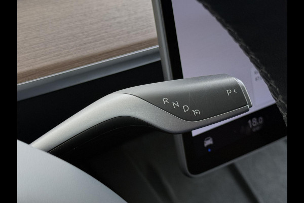 Tesla Model Y Performance AWD 75 kWh SOH 94% | AFN. TREKHAAK | 21 INCH TURBINE VELGEN | TESLA GARANTIE T/M 01-2028 OF 80.000 KM | ACCU & AANDRIJFLIJN GARANTIE T/M 01-2032 OF 192.000 KM | ALL IN RIJKLAAR PRIJS |