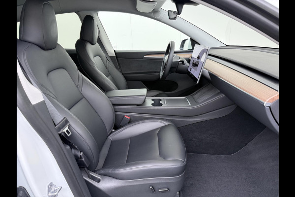 Tesla Model Y Performance AWD 75 kWh SOH 94% | AFN. TREKHAAK | 21 INCH TURBINE VELGEN | TESLA GARANTIE T/M 01-2028 OF 80.000 KM | ACCU & AANDRIJFLIJN GARANTIE T/M 01-2032 OF 192.000 KM | ALL IN RIJKLAAR PRIJS |