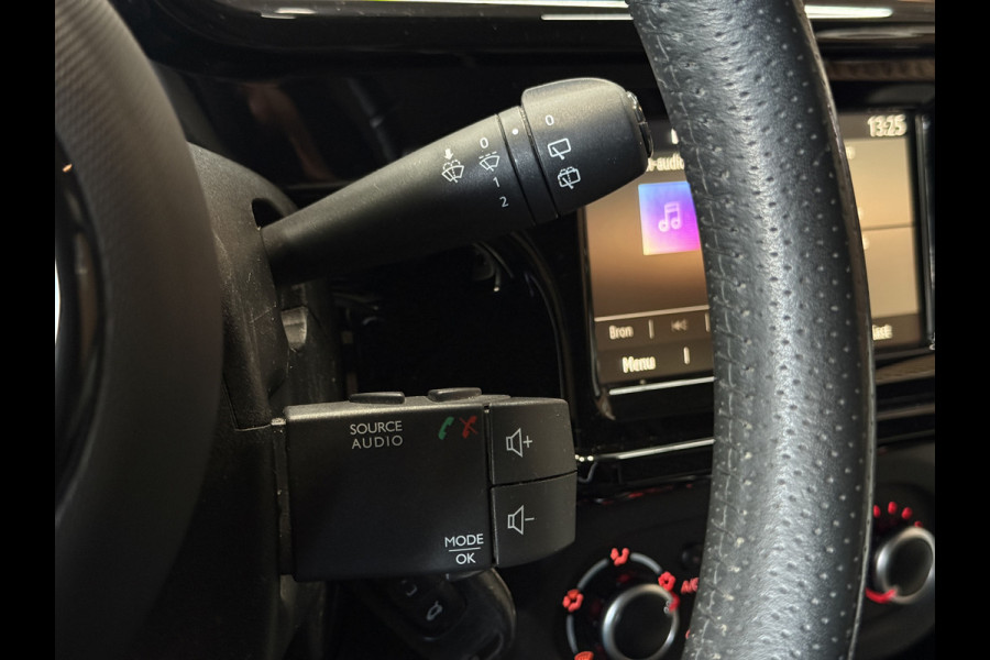Renault Twingo 0.9 TCe Intens | Navi | Cabrio dak | 16" | PDC | Airco | Cruise | Stoelverwarming |