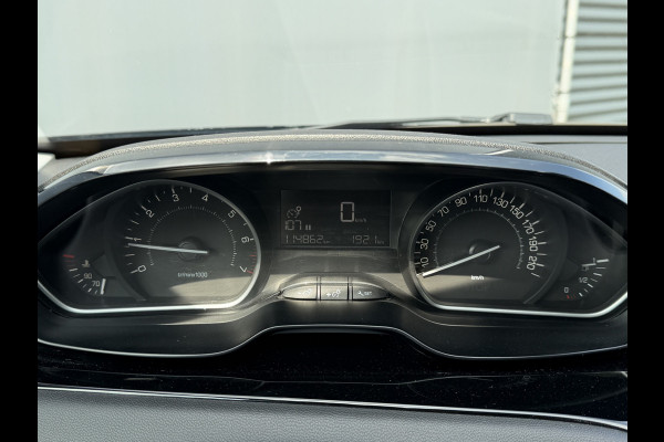 Peugeot 208 BWJ 2019 | 1.2 83PK Signature | AIRCO | NAVI | PDC | CRUISE | CARPLAY | 16'' LMV | DONKER GLAS |