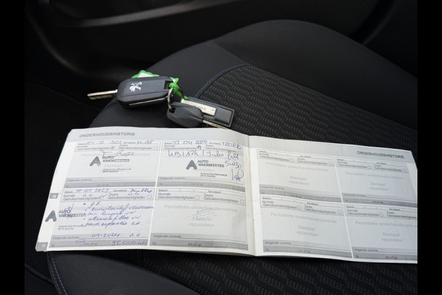 Peugeot 208 BWJ 2019 | 1.2 83PK Signature | AIRCO | NAVI | PDC | CRUISE | CARPLAY | 16'' LMV | DONKER GLAS |