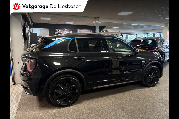Lynk & Co 01 1.5 / Pano / Navigatie / Camera / Infinity / Memory / Elek.klep / Apple carplay