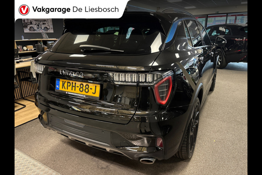 Lynk & Co 01 1.5 / Pano / Navigatie / Camera / Infinity / Memory / Elek.klep / Apple carplay