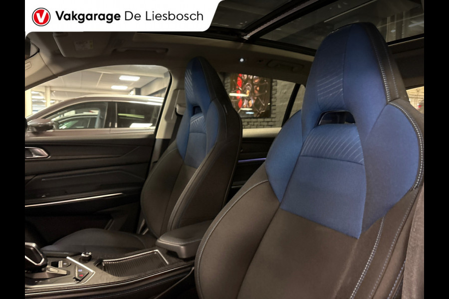 Lynk & Co 01 1.5 / Pano / Navigatie / Camera / Infinity / Memory / Elek.klep / Apple carplay