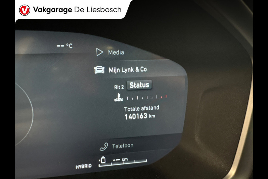 Lynk & Co 01 1.5 / Pano / Navigatie / Camera / Infinity / Memory / Elek.klep / Apple carplay
