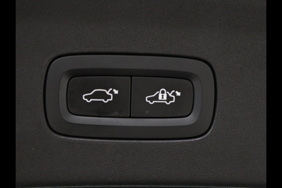 Polestar 2 Standard Range Single Motor 63kWh | SOH 89,7% | Memory | Stoelverwarming | Cruise control | Carplay | Navigatie | Bluetooth | Camera | Park assist | Interieurverlichting | Elektrische achterklep | Trekhaak