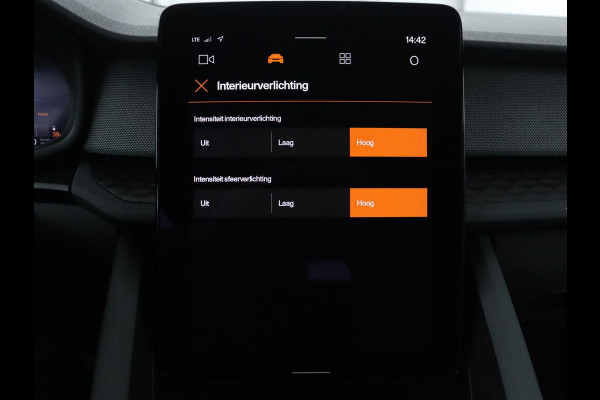 Polestar 2 Standard Range Single Motor 63kWh | SOH 89,7% | Memory | Stoelverwarming | Cruise control | Carplay | Navigatie | Bluetooth | Camera | Park assist | Interieurverlichting | Elektrische achterklep | Trekhaak