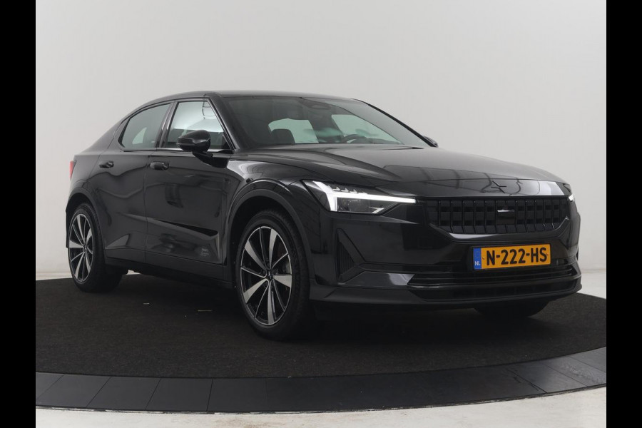 Polestar 2 Standard Range Single Motor 63kWh | SOH 89,7% | Memory | Stoelverwarming | Cruise control | Carplay | Navigatie | Bluetooth | Camera | Park assist | Interieurverlichting | Elektrische achterklep | Trekhaak