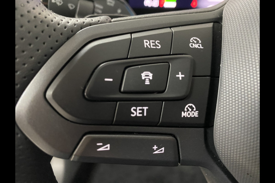 Volkswagen Passat Variant 1.5 eHybrid R-Line Edition 272 PK Panoramadak /Trekhaak /Carplay / Stoelverwarming/ koeling