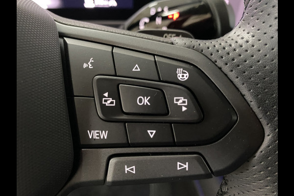 Volkswagen Passat Variant 1.5 eHybrid R-Line Edition 272 PK Panoramadak /Trekhaak /Carplay / Stoelverwarming/ koeling