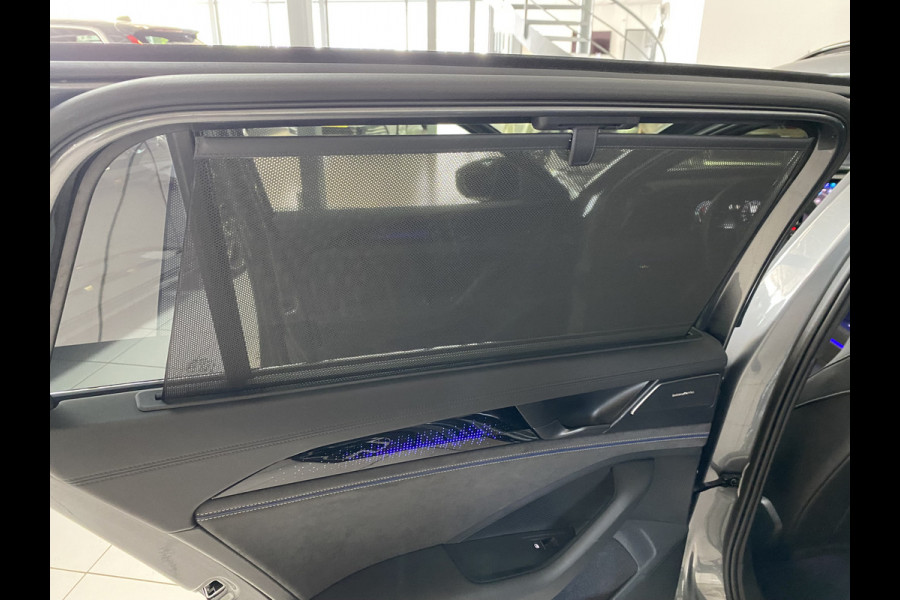 Volkswagen Passat Variant 1.5 eHybrid R-Line Edition 272 PK Panoramadak /Trekhaak /Carplay / Stoelverwarming/ koeling
