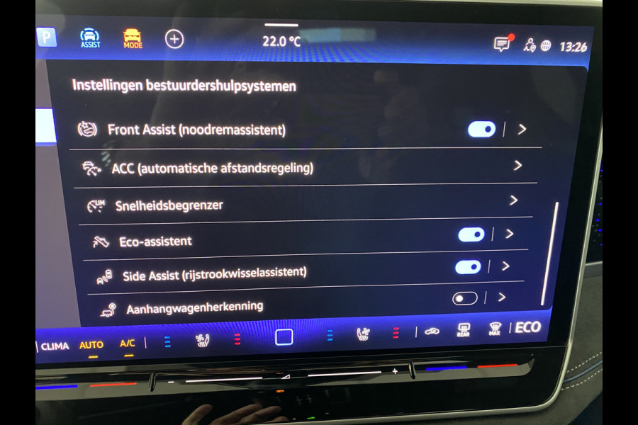 Volkswagen Passat Variant 1.5 eHybrid R-Line Edition 272 PK Panoramadak /Trekhaak /Carplay / Stoelverwarming/ koeling