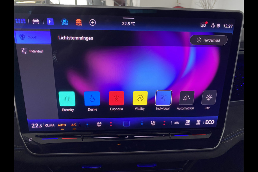 Volkswagen Passat Variant 1.5 eHybrid R-Line Edition 272 PK Panoramadak /Trekhaak /Carplay / Stoelverwarming/ koeling