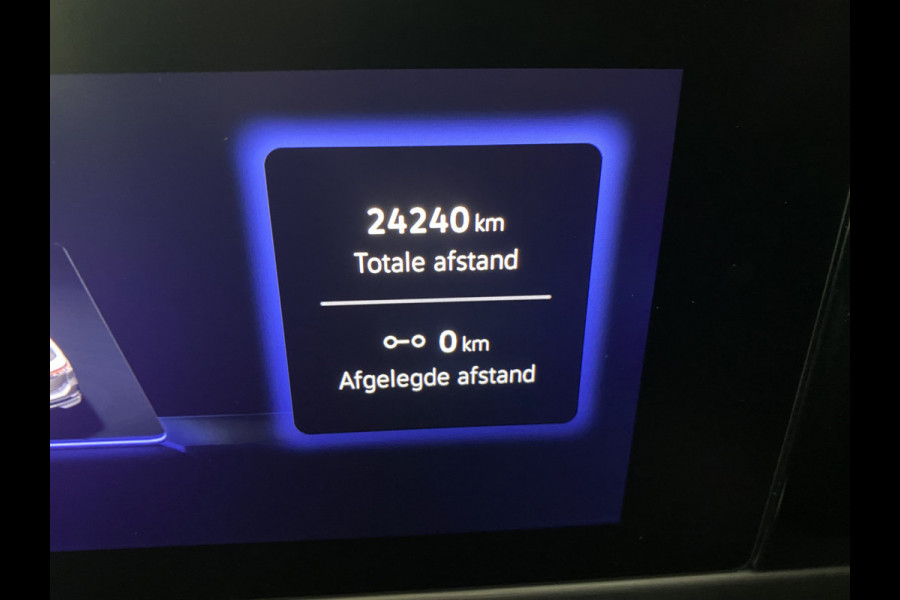 Volkswagen Passat Variant 1.5 eHybrid R-Line Edition 272 PK Panoramadak /Trekhaak /Carplay / Stoelverwarming/ koeling