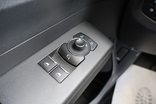 Ford Transit Courier 1.5 EcoBlue Limited Airco Navigatie Camera