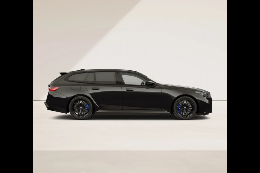BMW 5 Serie Touring M5 - Pano - Trekhaak - Bowers & Wilkins